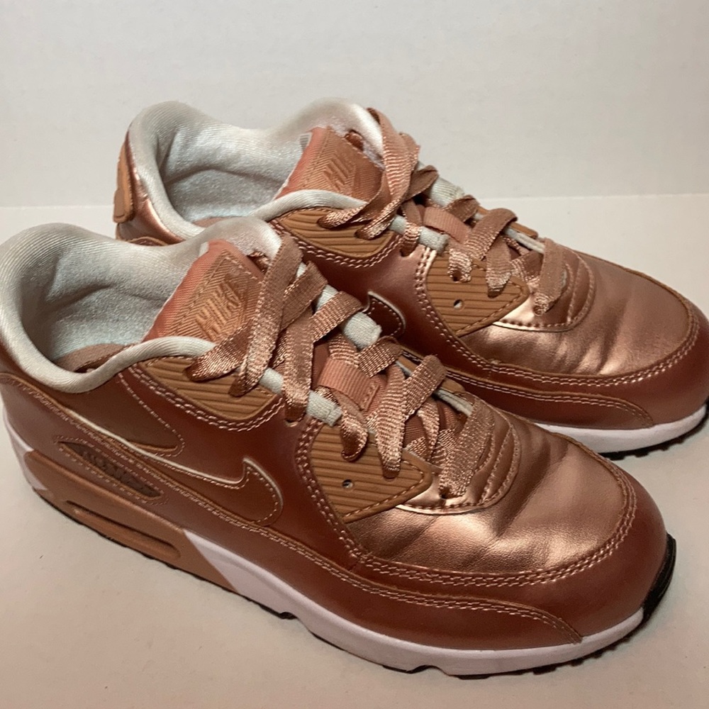 Gold Air Max kids